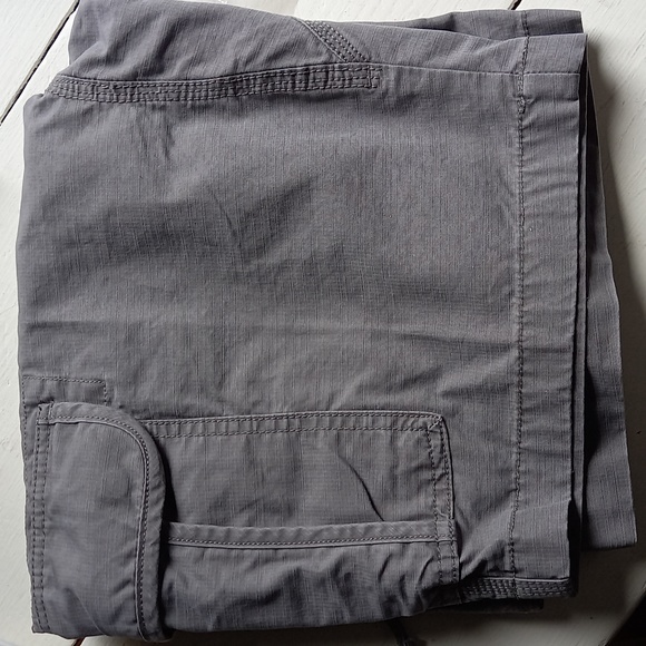 L.L. Bean Cargo Shorts, Natural Fit - Picture 11 of 12